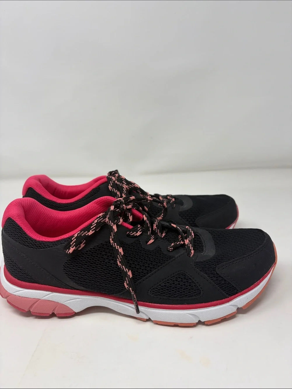 Vionic Black Sneakers with Pink and Coral Accents Size 9.5 Excellent Condition